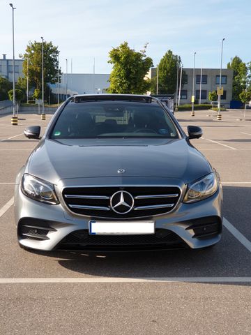 MERCEDES-BENZ E 350 d T Autom. -350d t AMG,360°-Kam, Multibeam