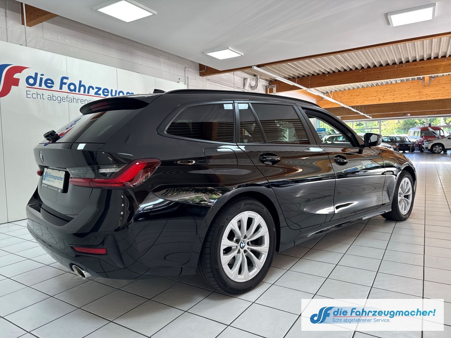 Fahrzeugabbildung BMW 320 d Advantage Touring Mild-Hybrid EU6d Navi Di