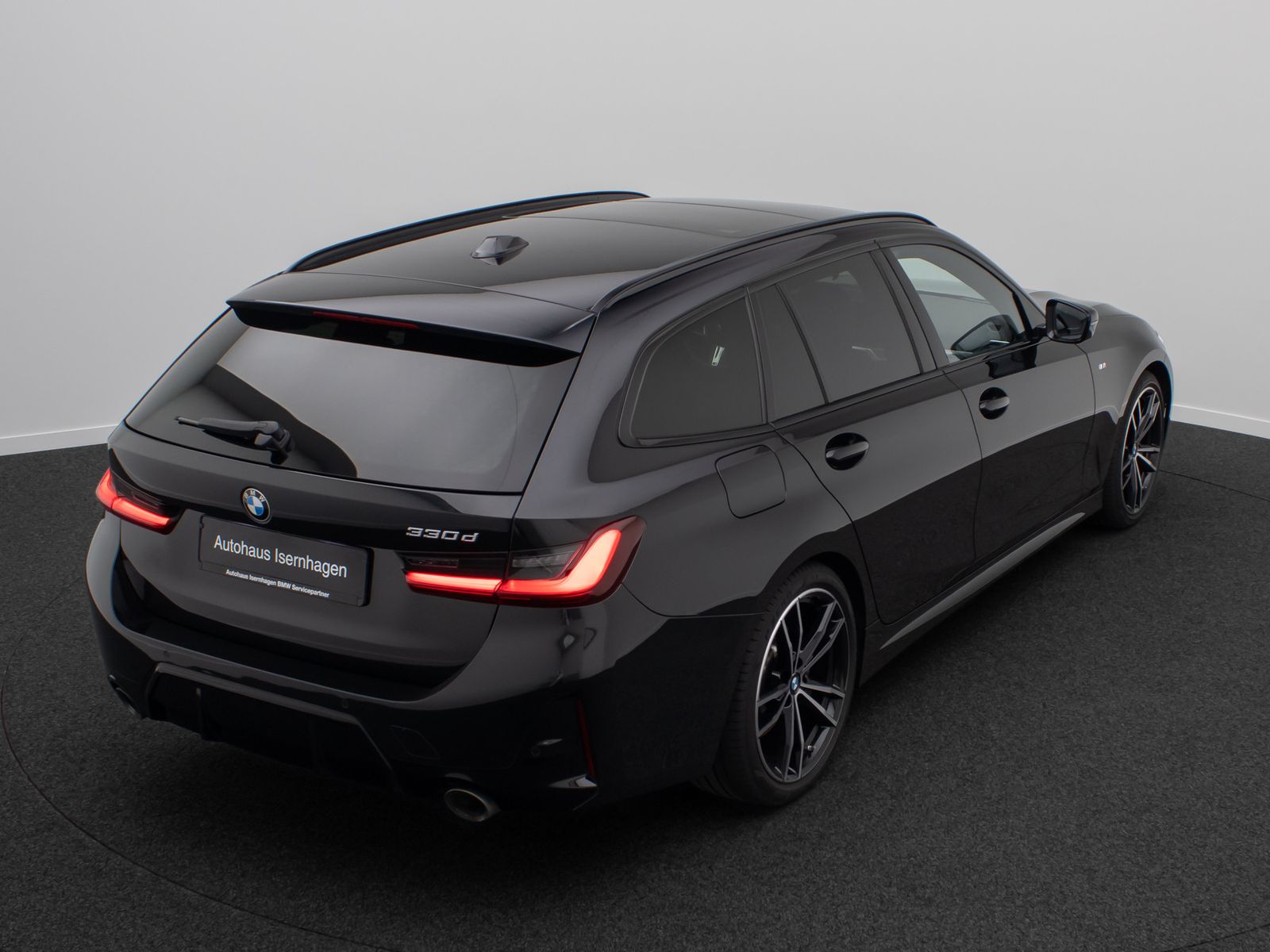Fahrzeugabbildung BMW 330d M Sport H/K Panorama HUD DAB Alarm 19Zoll