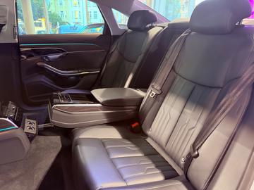 2022 AUDI A8 — миниатюра 24