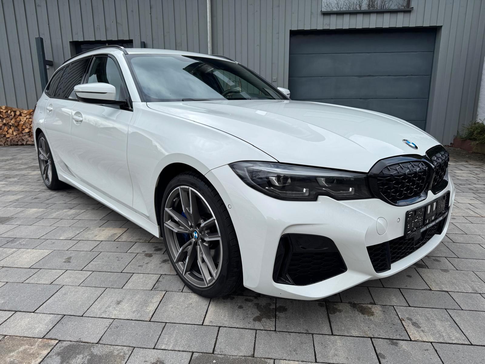 BMW M340d Touring xDrive 1.Hand AHK Shadow Scheckh