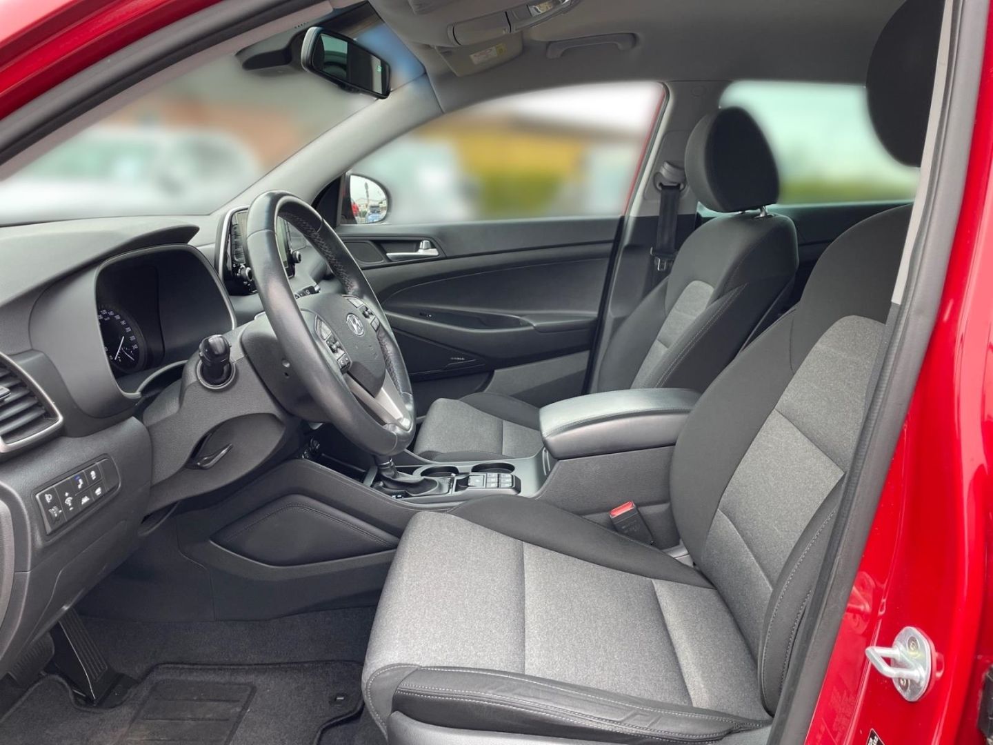 Fahrzeugabbildung Hyundai Tucson 1.6 CRDi 2WD Premium Automatik Navigation