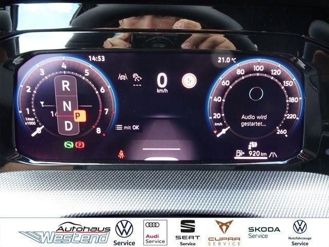 Fahrzeugabbildung Volkswagen Golf Var. R-Line 1.5l eTSI 110kW DSG LED Navi