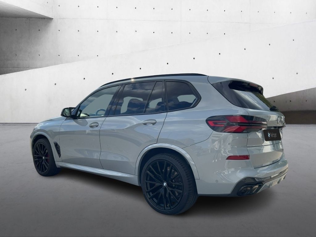 BMW X5 M60 i xDrive M Paket Pro LED H&K Pano AHK Kom foto 3