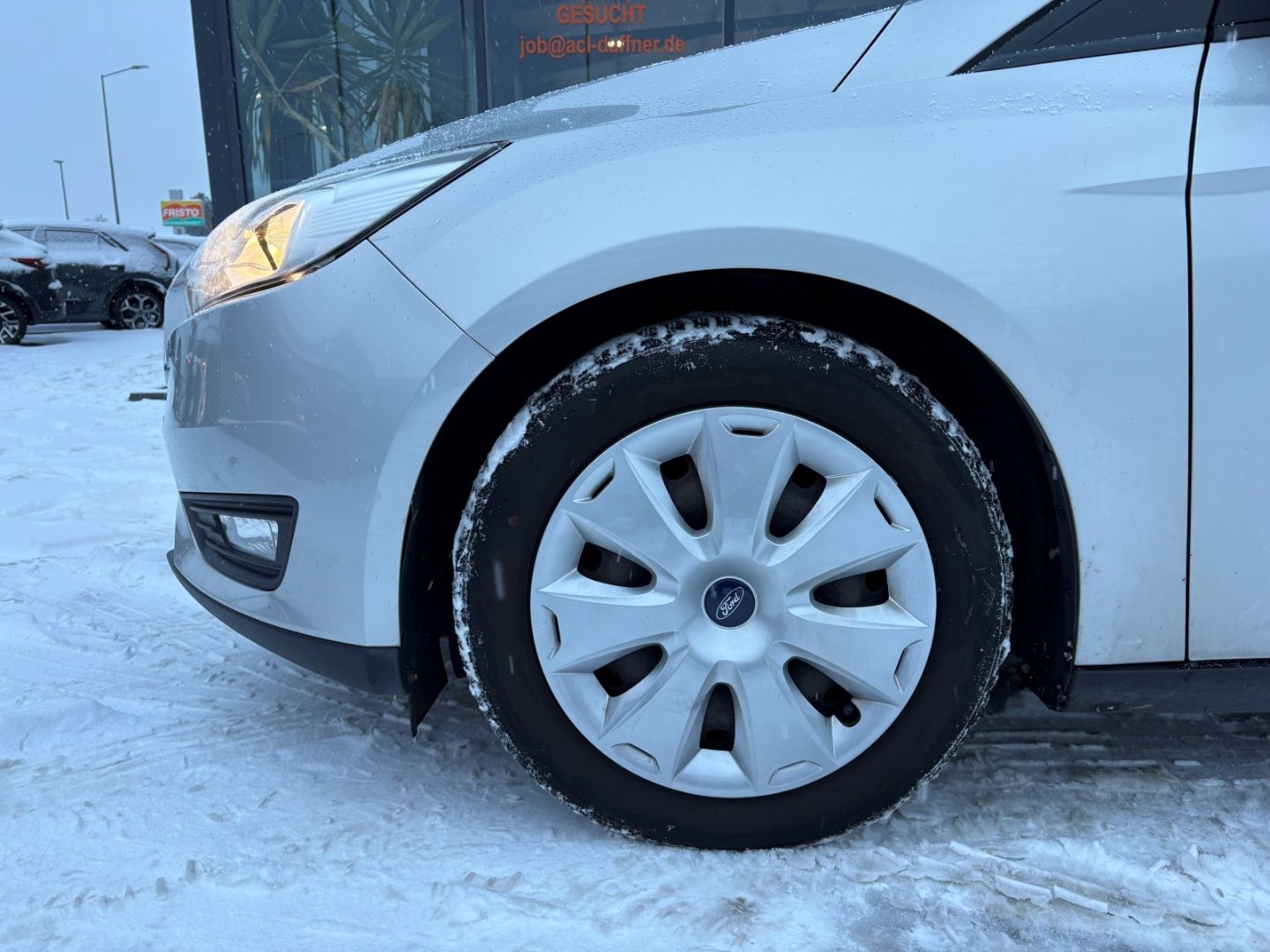 Fahrzeugabbildung Ford Focus PDC Klima Tempomat neuer Zahnriemen