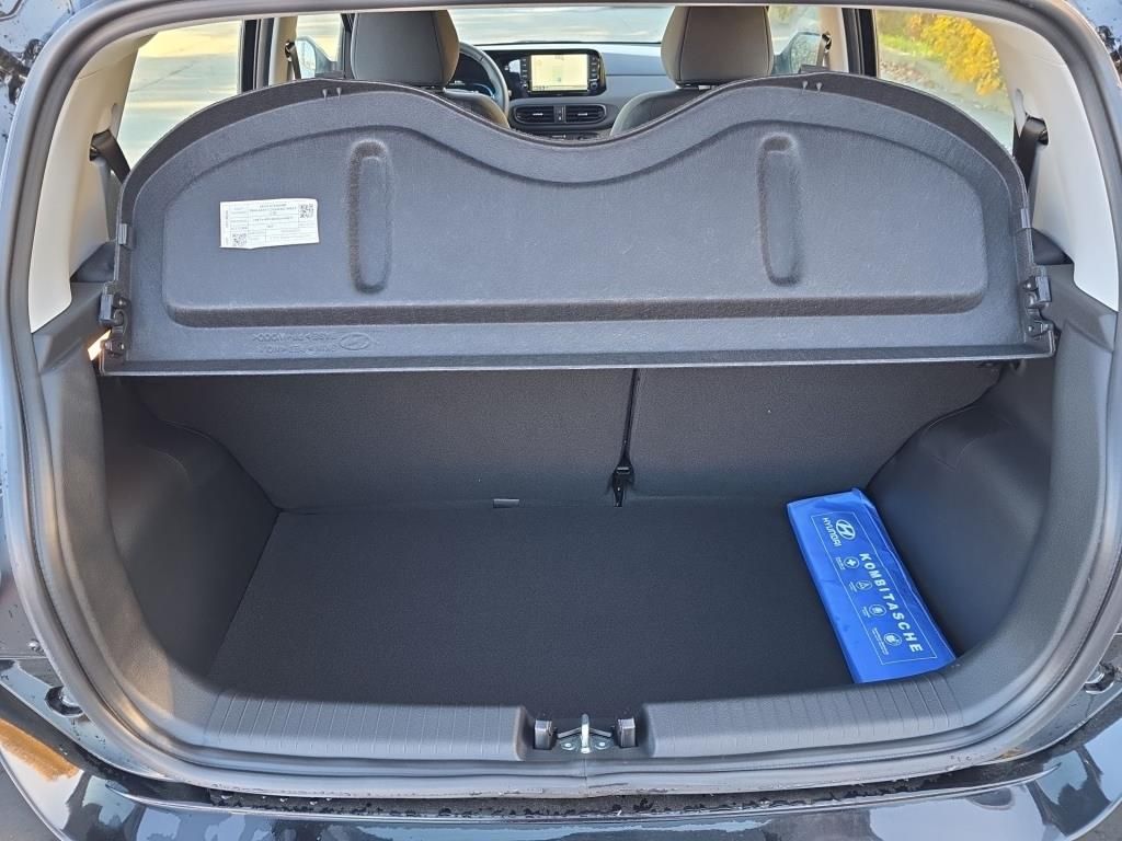 Erstes Annaberger Autohaus -  Hyundai i10 Trend, 8fach bereift, Navi, Klima, Rückfahrk - Bild 12