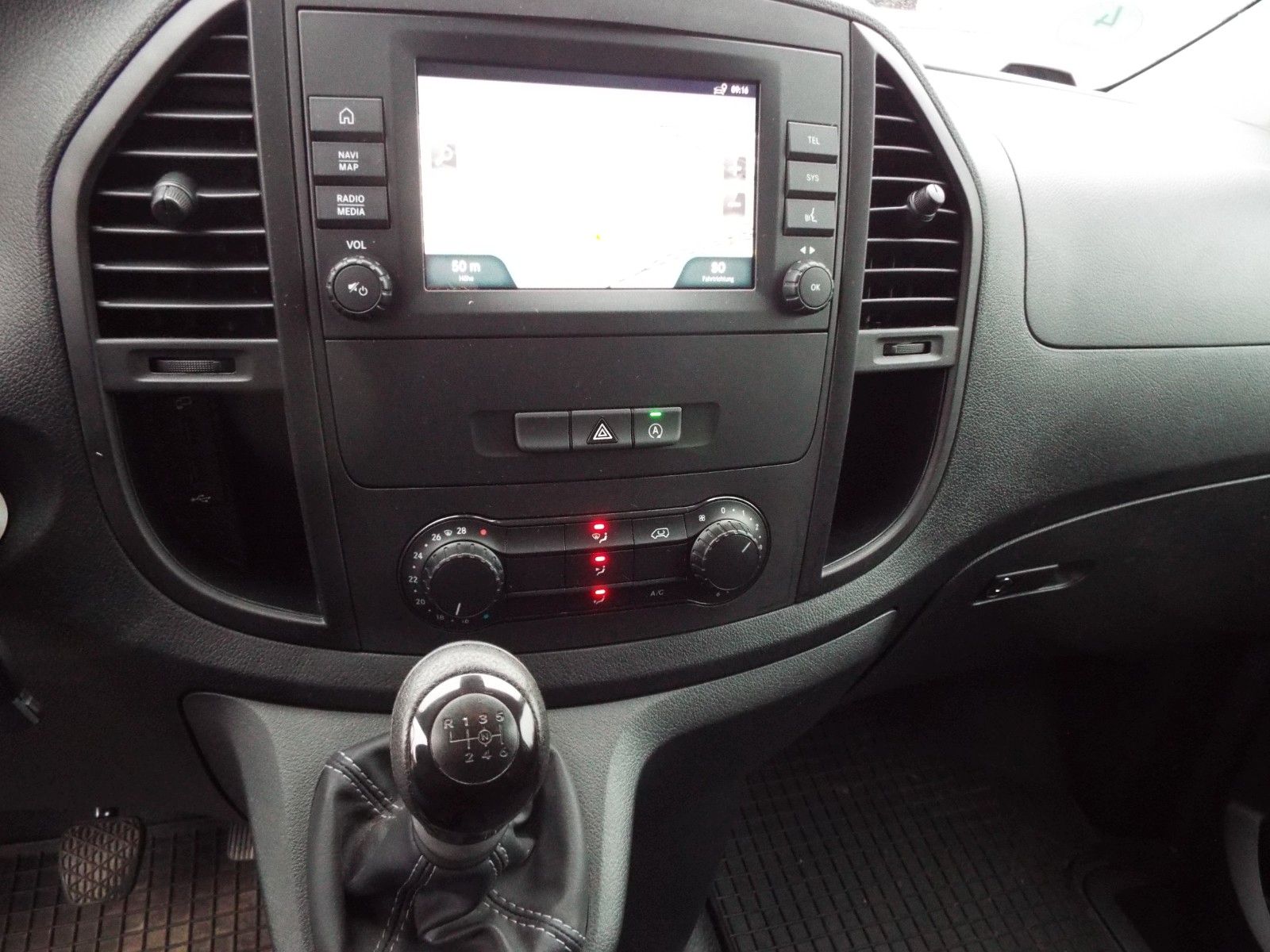 Mercedes-Benz Vito 114 CDI EXTRALANG, NAVI-AHK- BOTTREGAL foto 19