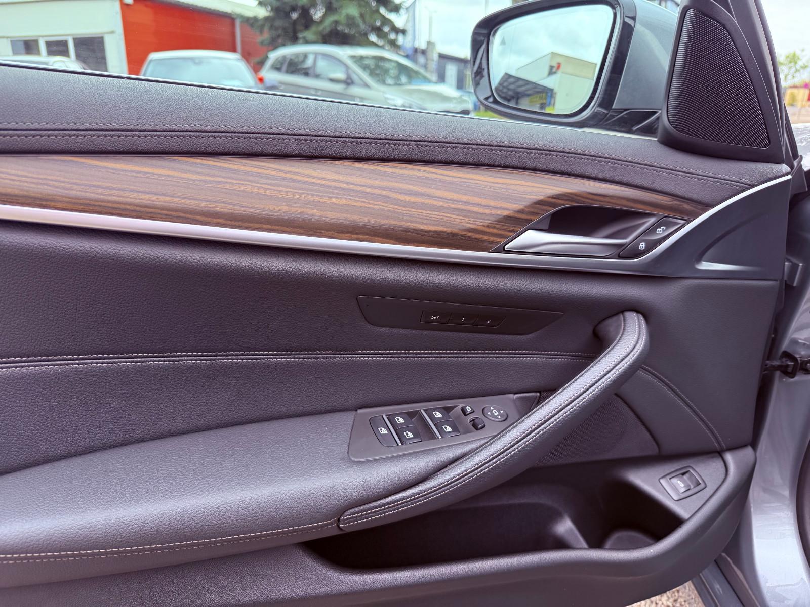 BMW 530 I Touring  Luxury Line LCI,Panoramadach,HUD,