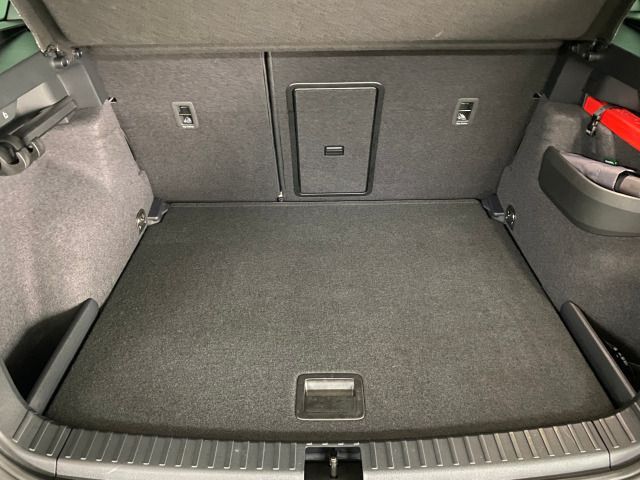 Karoq Tour 1.5 TSI DSG AHK+MATRIX+NAVI