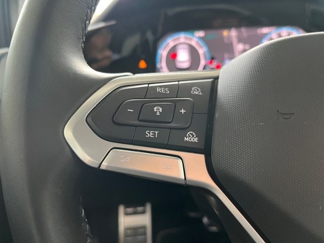 Fahrzeugabbildung Volkswagen Golf 1.5 eTSI DSG GOAL MATRIX NAVI AHK GJR
