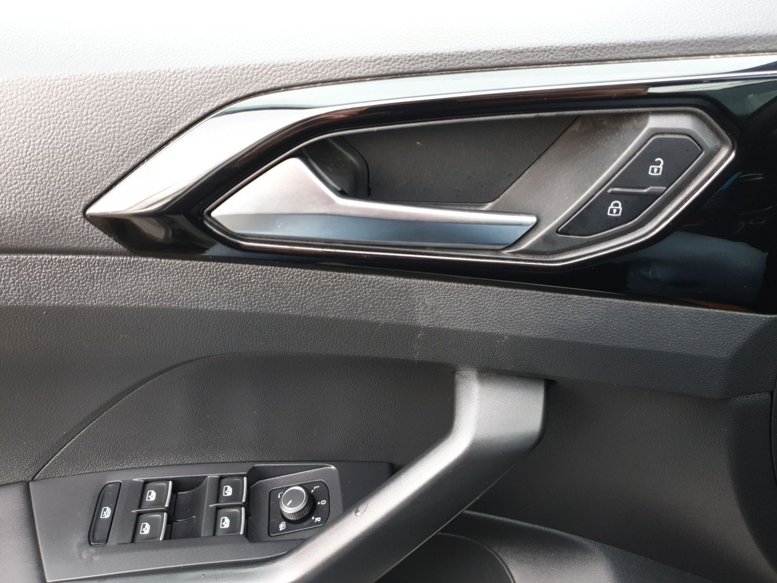 Volkswagen T-Cross - Bild 9