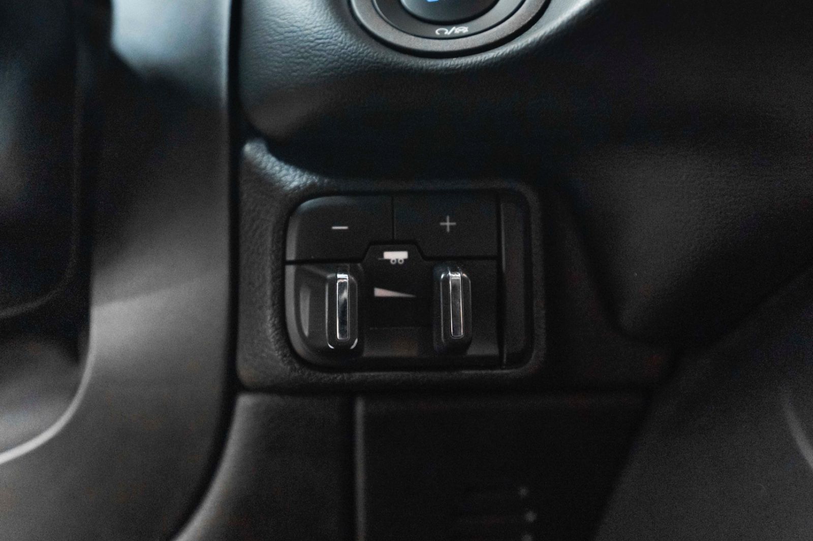 Fahrzeugabbildung Dodge Durango 5,7L R/T AWD H&K LPG LED AHK CARPLAY KAM