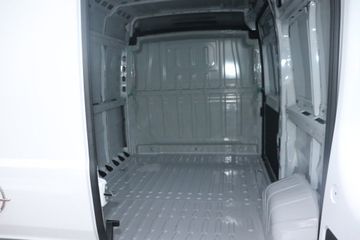 Fotografie des Opel Movano 2.2 BlueHDi L2H2 S&S