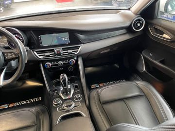 Alfa Romeo Giulia 2,2 JTDM Executive *BI-XENON*ACC*AHK*LED*