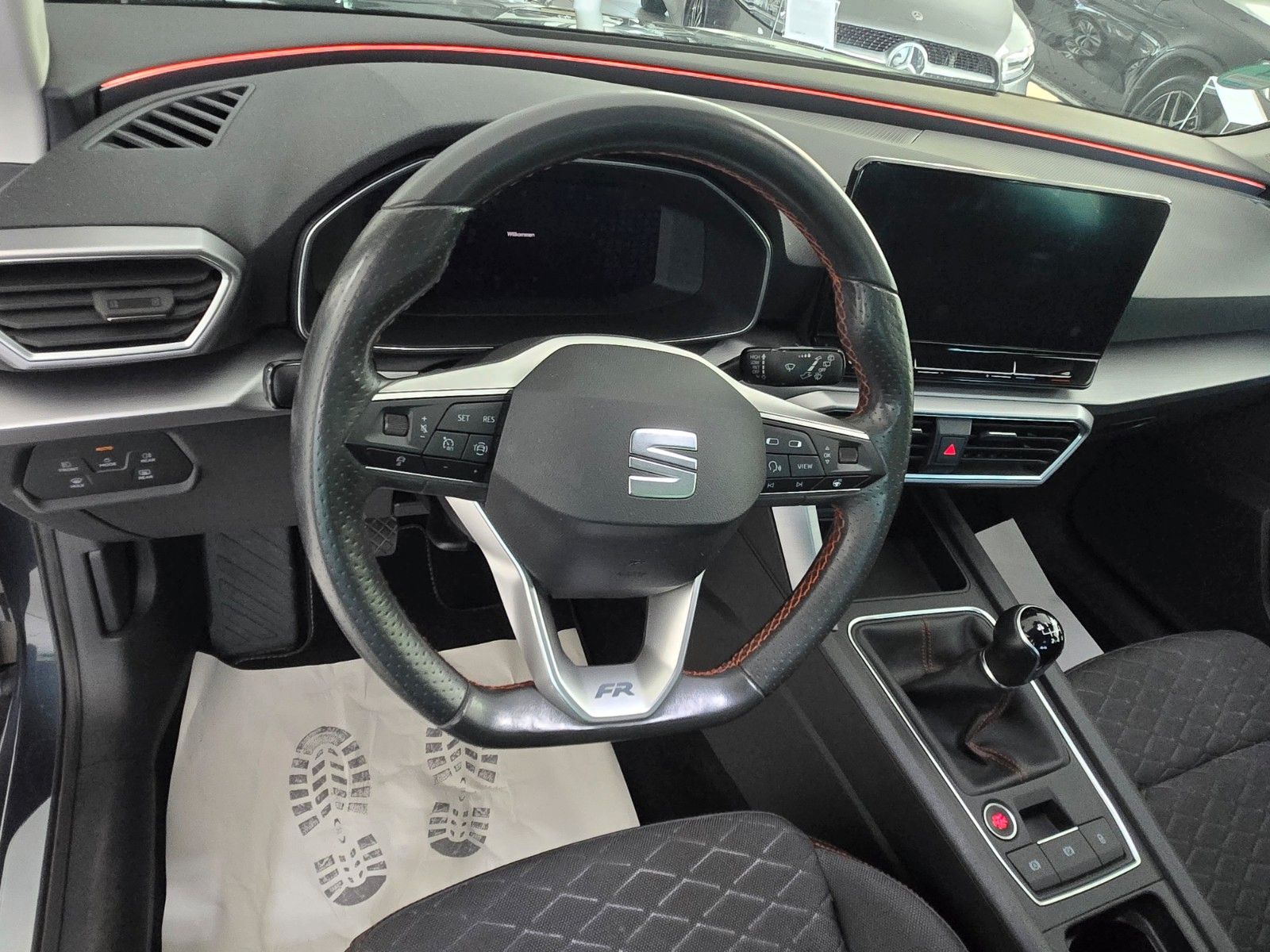 Fahrzeugabbildung SEAT Leon Sportstourer FR