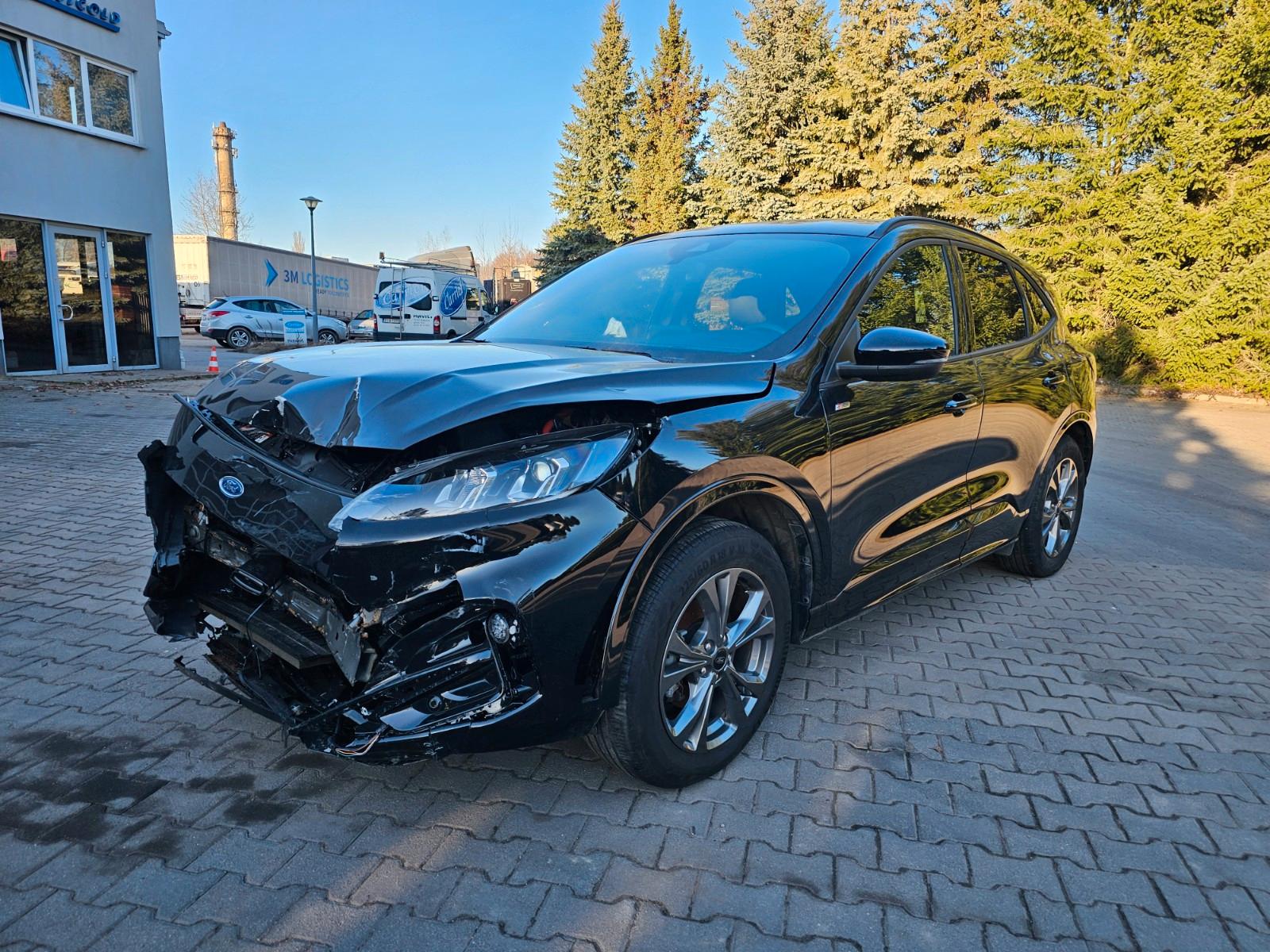 Ford Kuga 2.5 Hybrid e- CVT ST-Line MOTOR OK 1.Hand