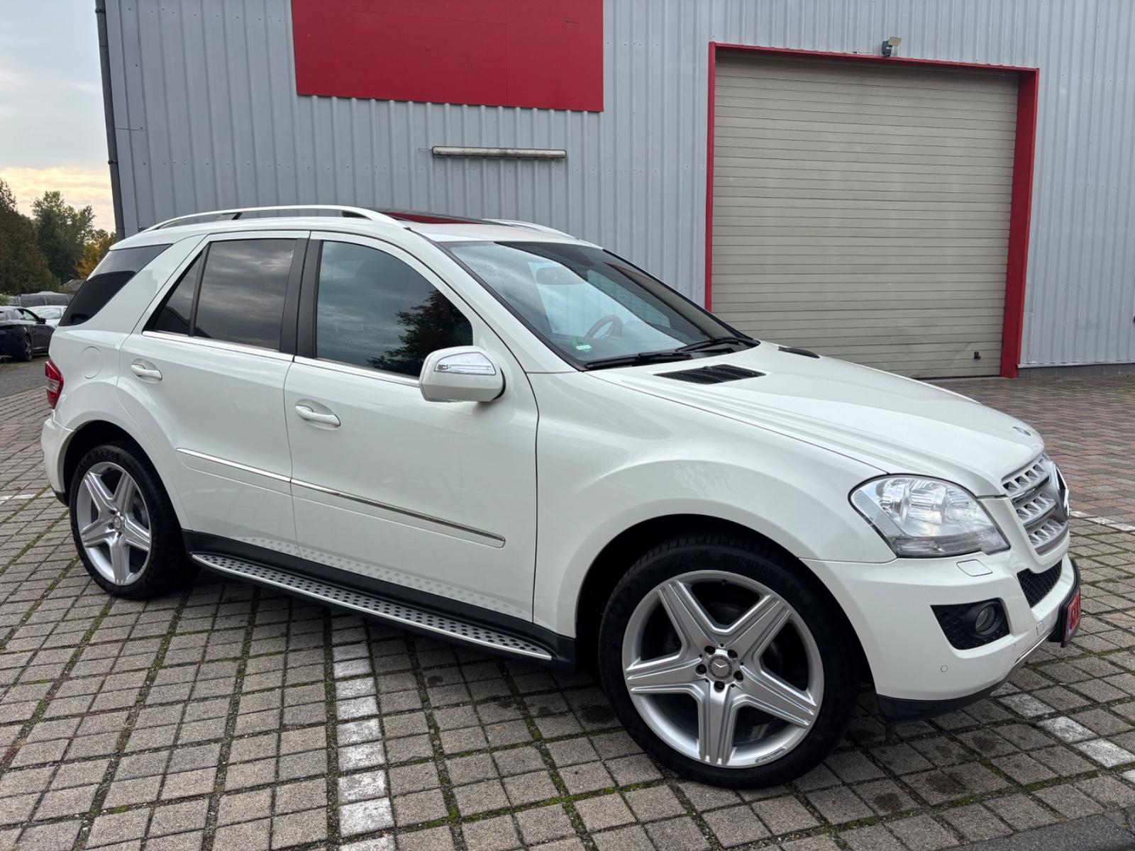 Mercedes-Benz ML 350 SPORT PAKET 4 Matic  21 ZOLL TOP ZUSTAND