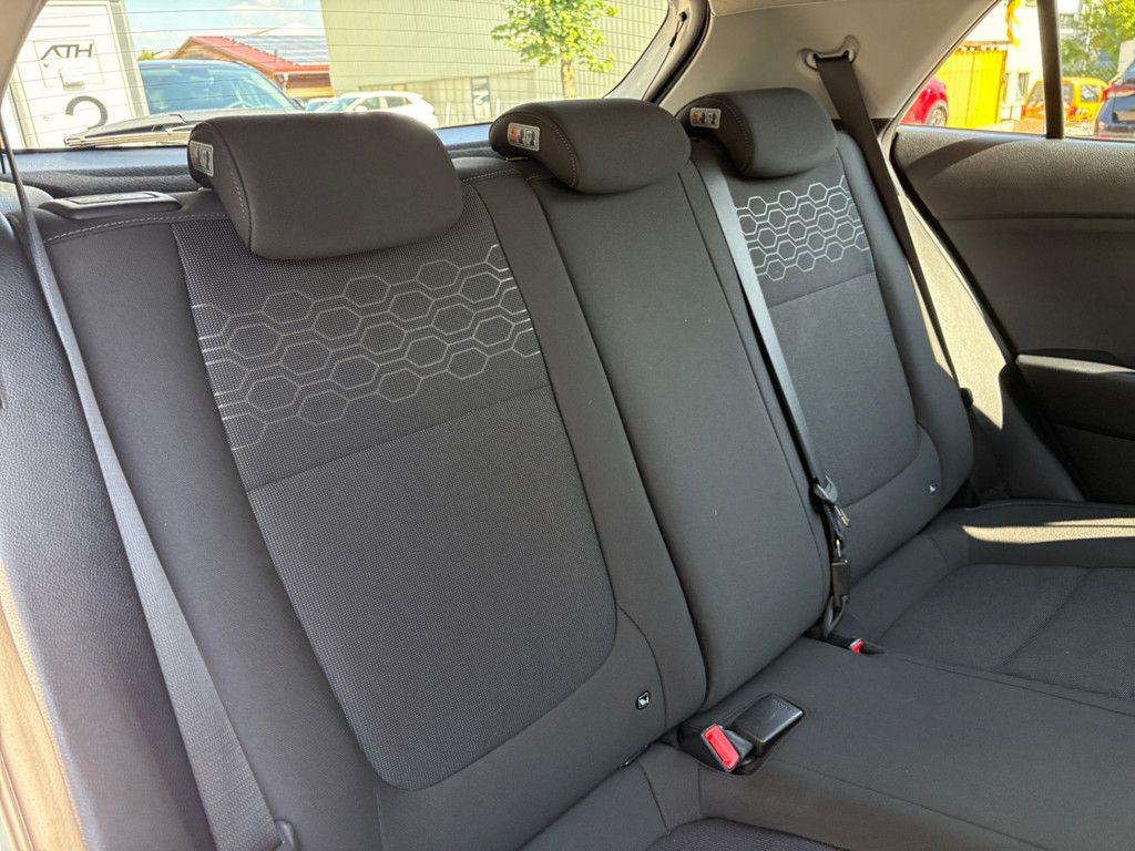 Fahrzeugabbildung Kia Rio 1.2 Edition 7