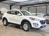 Hyundai TUCSON PURE KLIMA AHK TÜV + SERVICE NEU 1.HAND - Hyundai Tucson Pure mit Benzin-Antrieb
