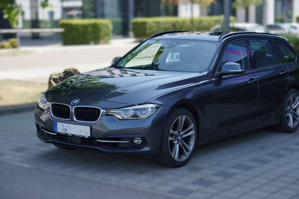 Image of BMW 330