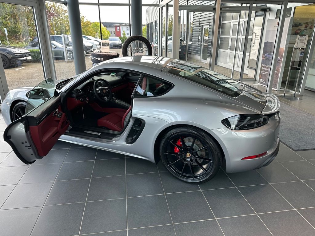Image of Porsche Cayman