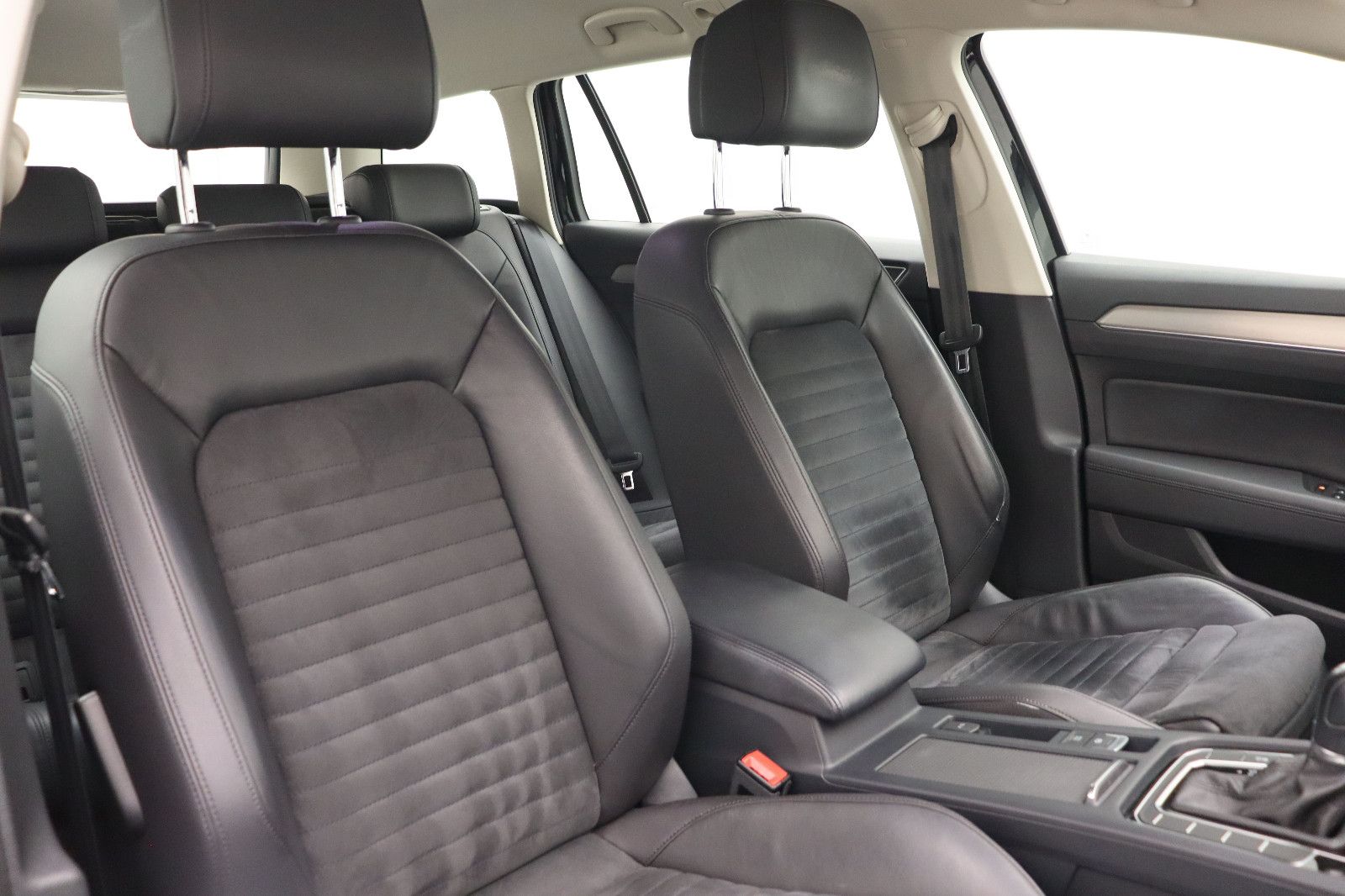 Fahrzeugabbildung Volkswagen Passat Variant 2.0 TDI 190PS Highline