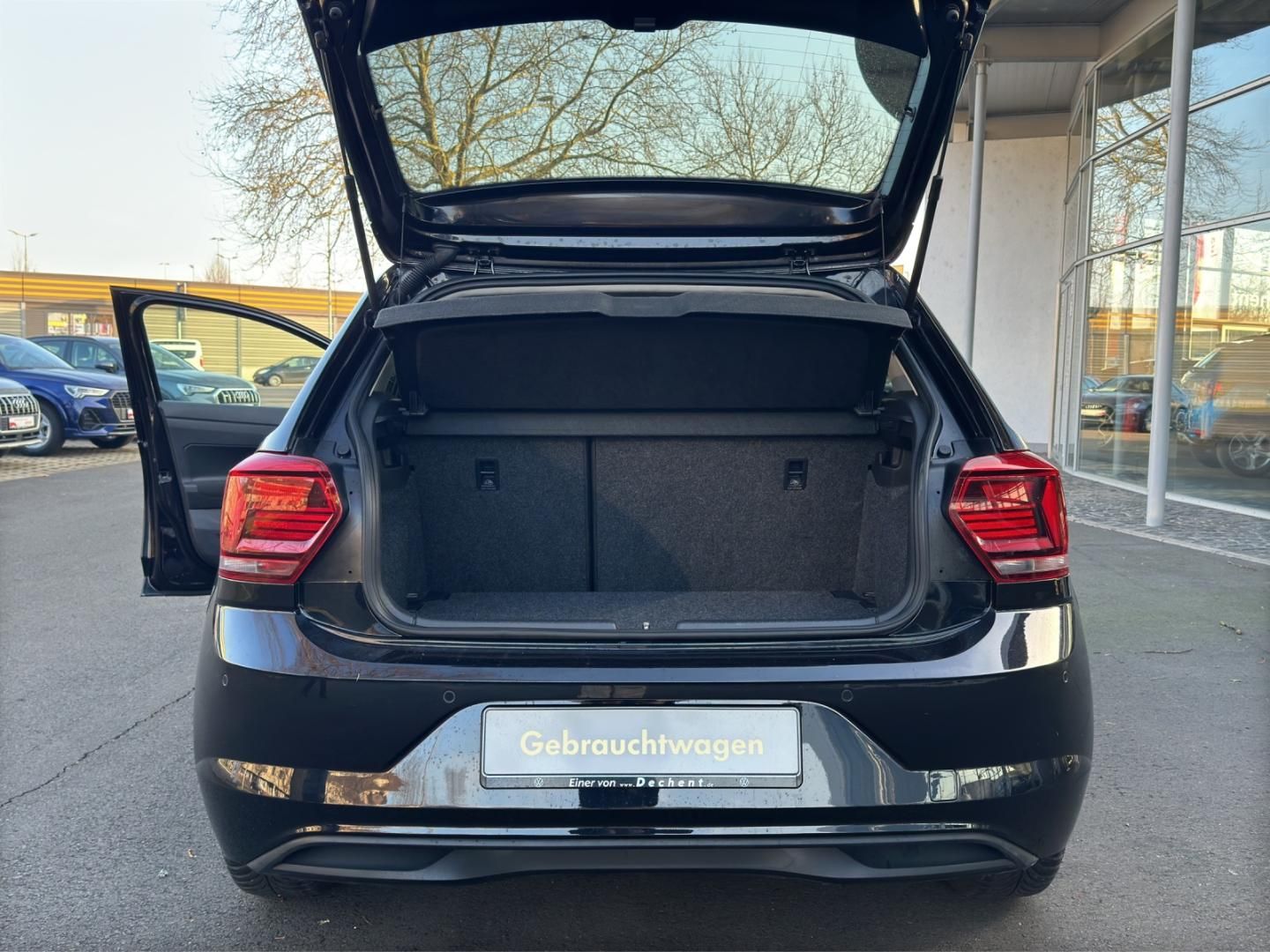 Fahrzeugabbildung Volkswagen Polo Comfortline 1.0l TSI,DSG,Navi,SH,Keyless,Kl