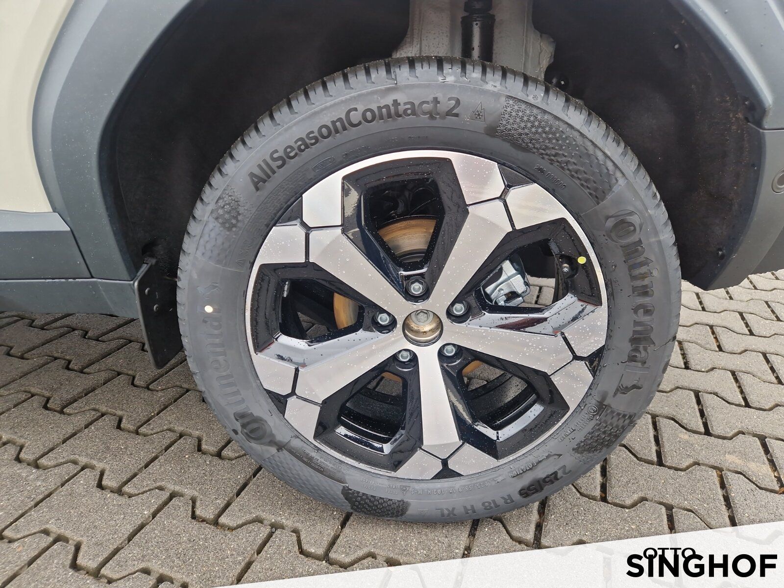 Fahrzeugabbildung Dacia New Duster Journey hybrid-G 150 4x4