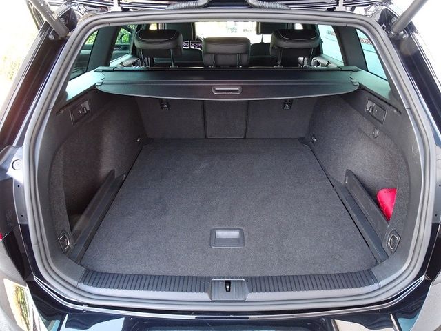 Passat Variant 1.5 TSI DSG Elegance / Matrix