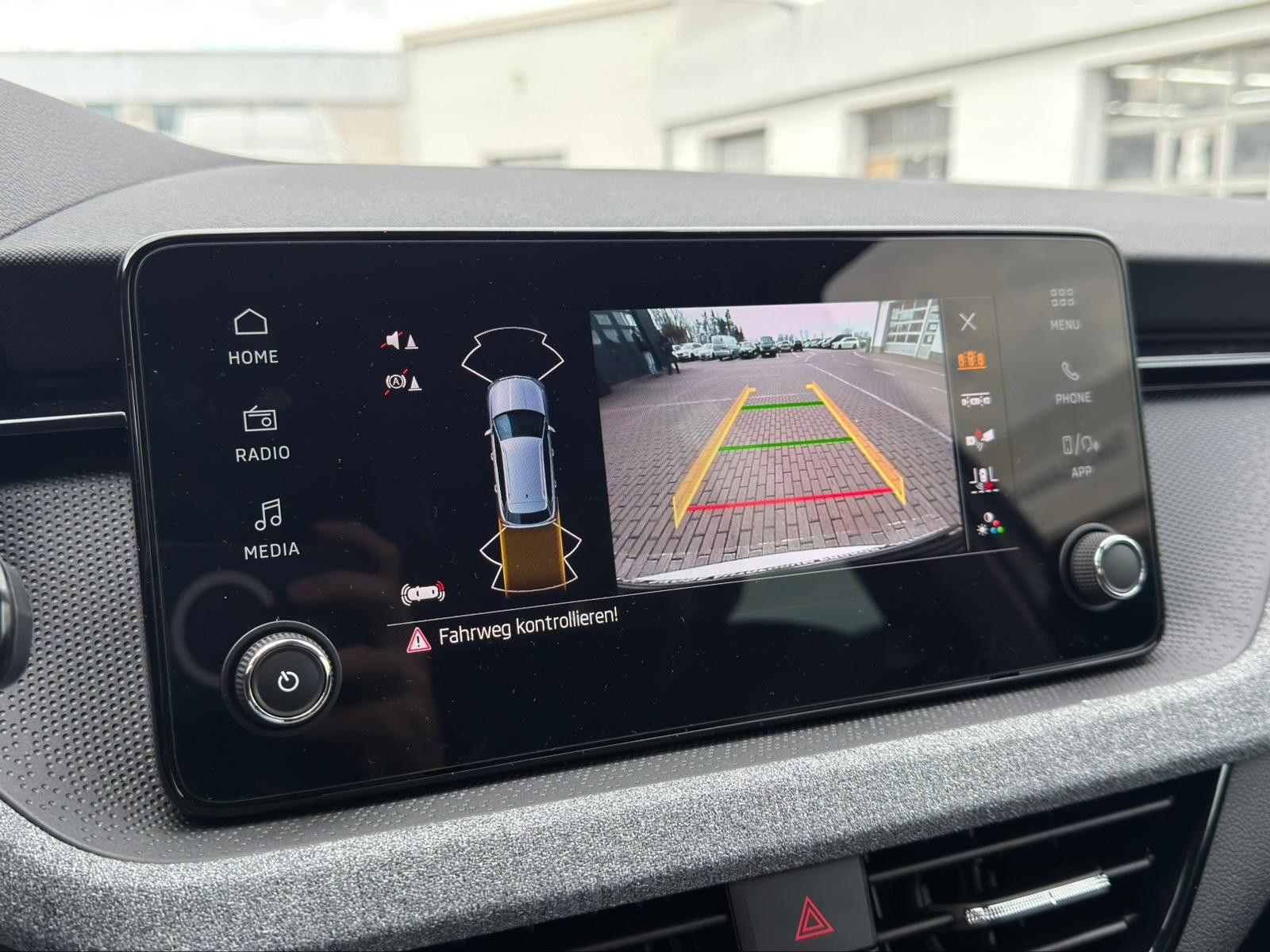 Fahrzeugabbildung SKODA Kamiq Selection