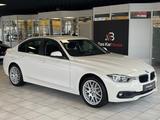 BMW 318i Lim.  Advantage·2. Hand·Navi ·Bluetooth·LED - BMW 318: Limousine, 318i