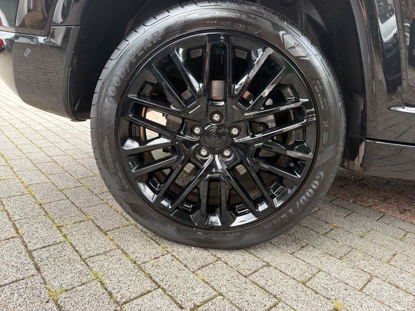 Fahrzeugabbildung Jeep Compass PHEV MY 22+ S Plug-In Hybrid 4WD