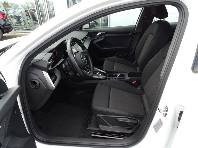 A3 Sportback 30 TFSI S-tronic / Business-Paket