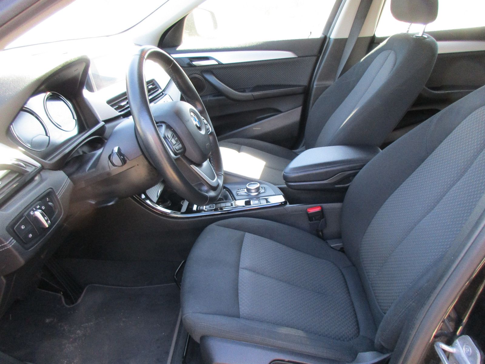 BMW X2 sDrive 18 d Advantage foto 8