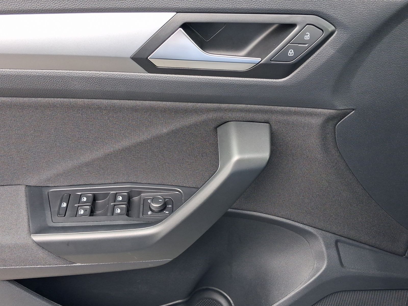 Volkswagen T-Roc - Bild 14
