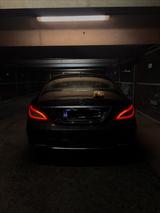 Mercedes-Benz CLS 350 - schwarze Mercedes-Benz CLS 350
