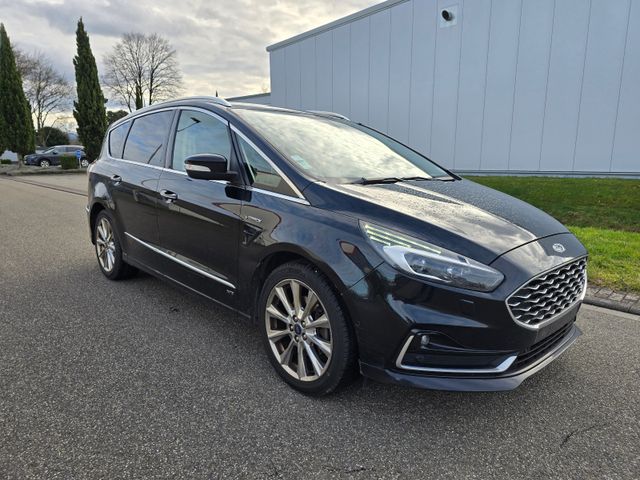 Ford S-Max Vignale 190ps 4x4 Pano Xenon Leder VOLL