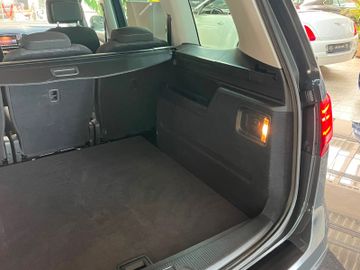 Volkswagen Sharan - 11