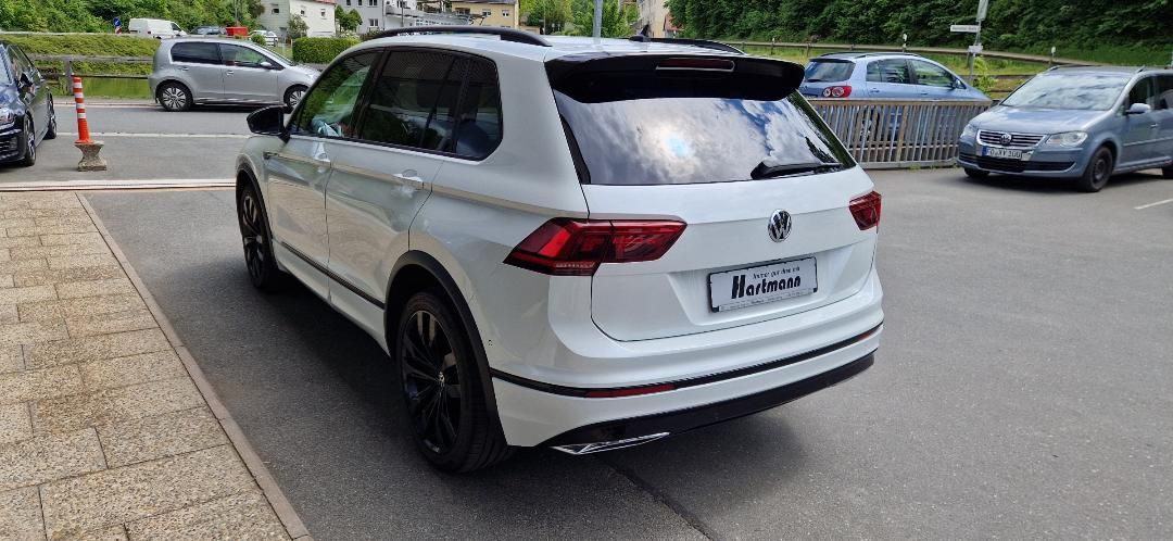 Volkswagen Tiguan Highline R-Line BlackStyle DSG 4M PGD Nav foto 4