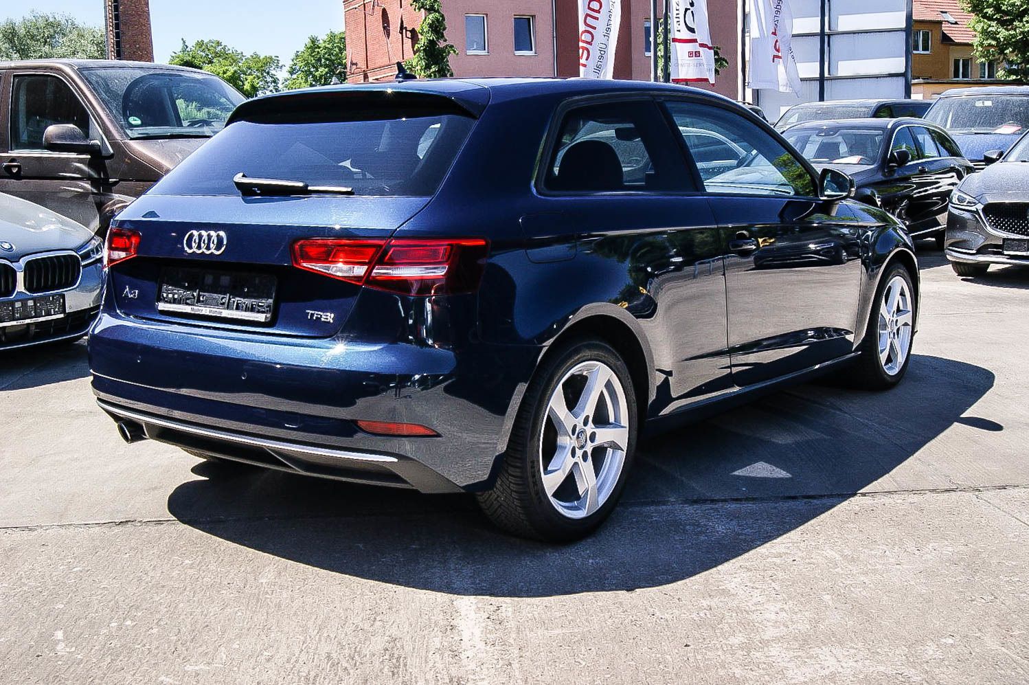 Fahrzeugabbildung Audi A3 30 TFSi SPORT S-tronic XENON NAVIGATION PDC