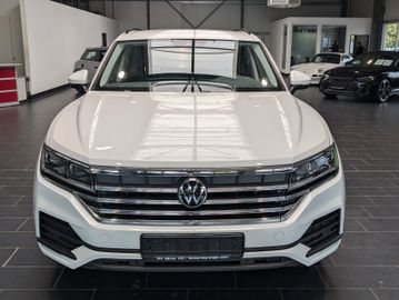 Volkswagen Touareg - 3