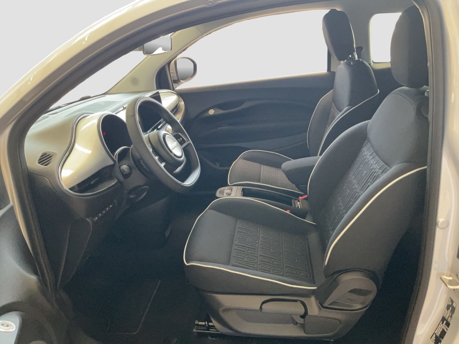 Fahrzeugabbildung Fiat 500e Cabrio Blue Edition