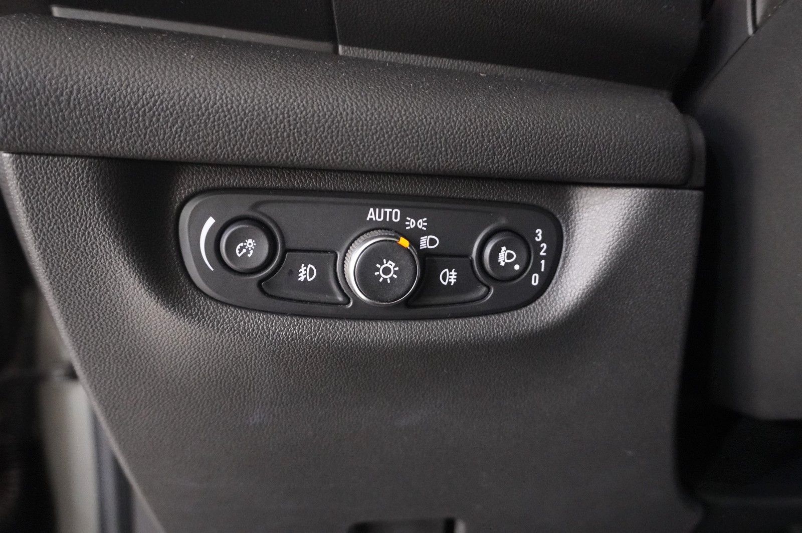 Fahrzeugabbildung Opel Insignia B GS 1.5T DYNAM. NAVI/LED/KAMERA/VIRTU.