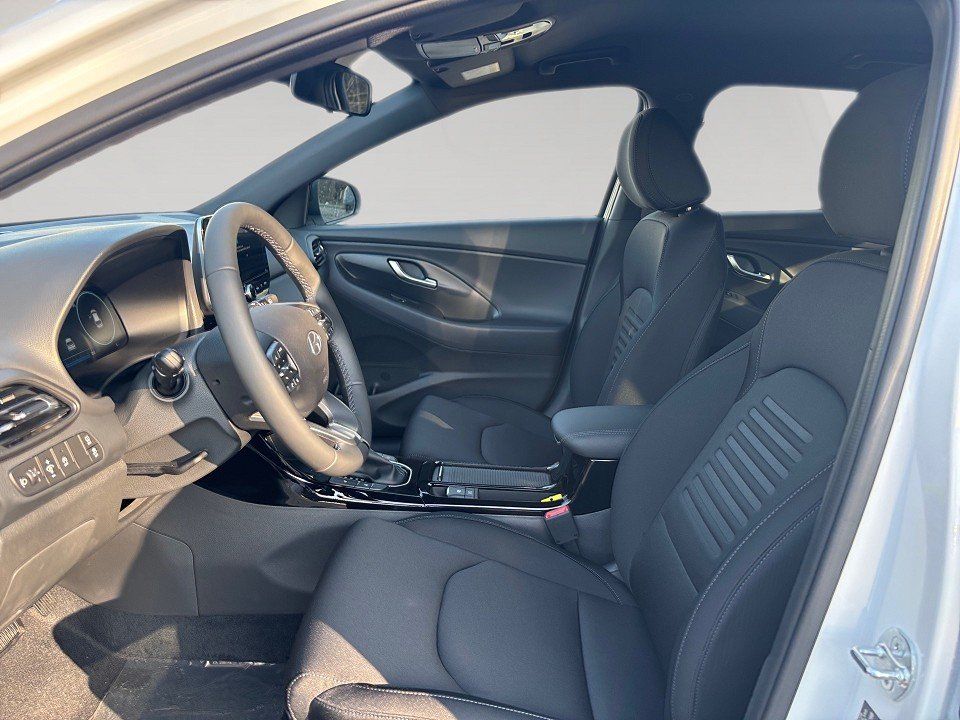 Fahrzeugabbildung Hyundai i30 1.0T 100PS DCT ADVANTAGE Plus-Paket