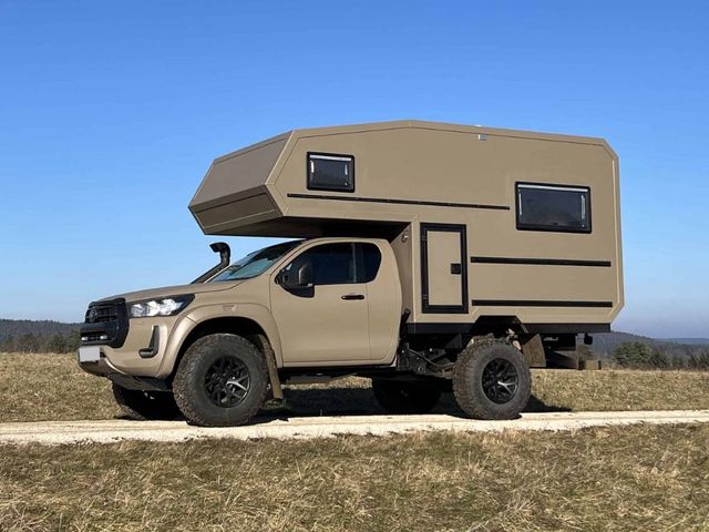 Toyota Hilux 2.8 Individual + Arctic Trucks AT35-Umbau