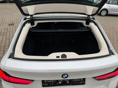 Fahrzeugabbildung BMW 520d Touring Aut. Leder Navi LED Harman