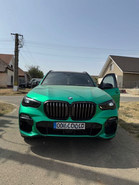 Image of BMW X5 M50