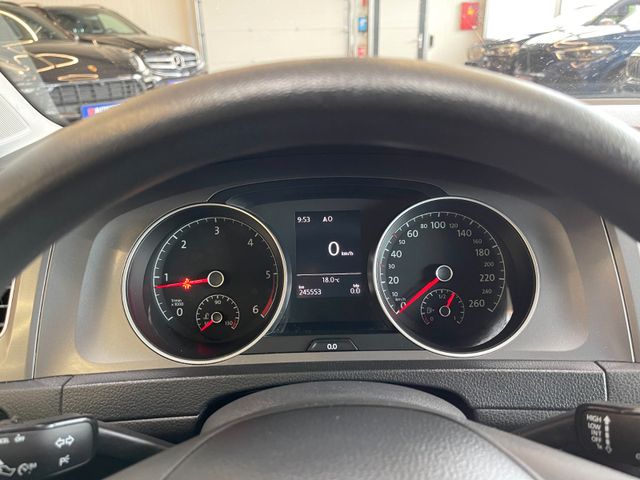 Volkswagen Golf VII Variant Trendline BMT *NAVI*TEM*TÜV-NEU