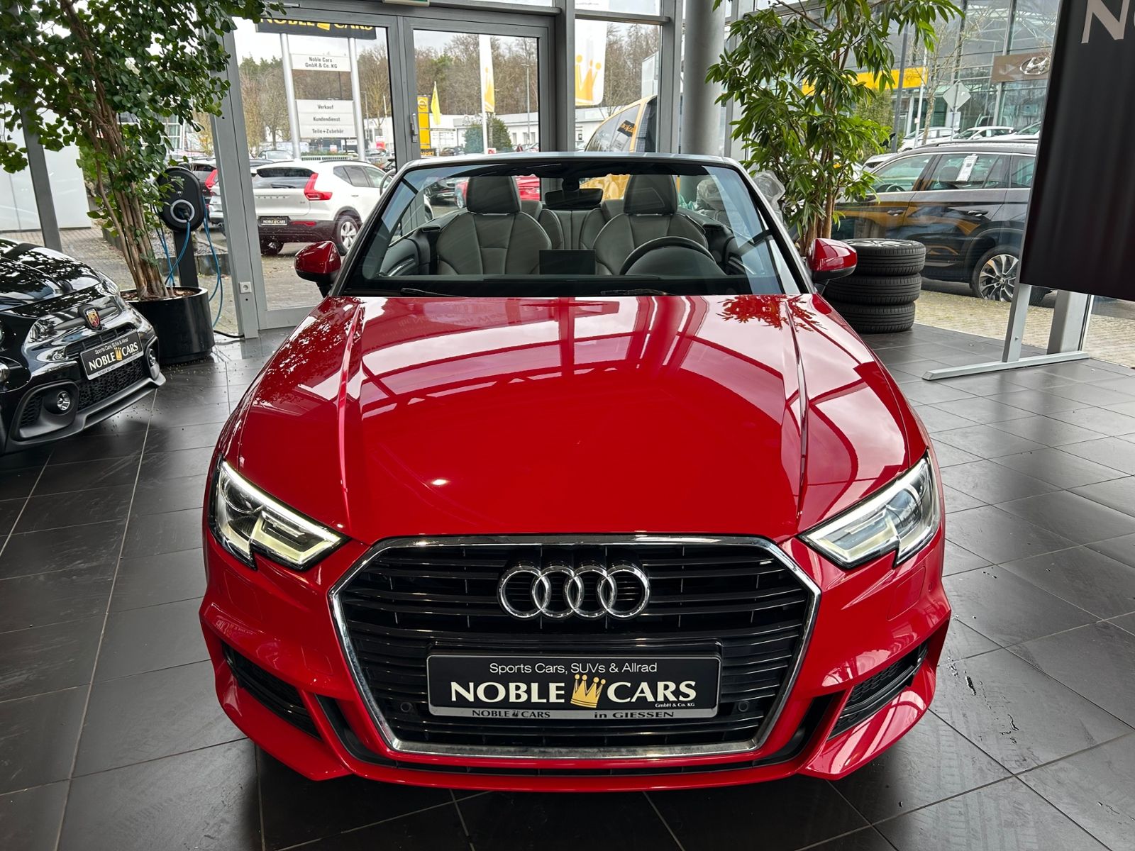 Fahrzeugabbildung Audi A3 Cabriolet 35 TFSI design XEN NAV SHZ 17"