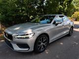 Volvo VOLVO/S60/B4/LED/NAVI/CAM - gebrauchte Volvo S60 aus dem Jahr 2024